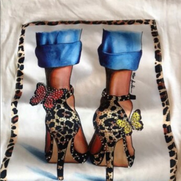 I sell it because it is not my style - Picture 2 of 5